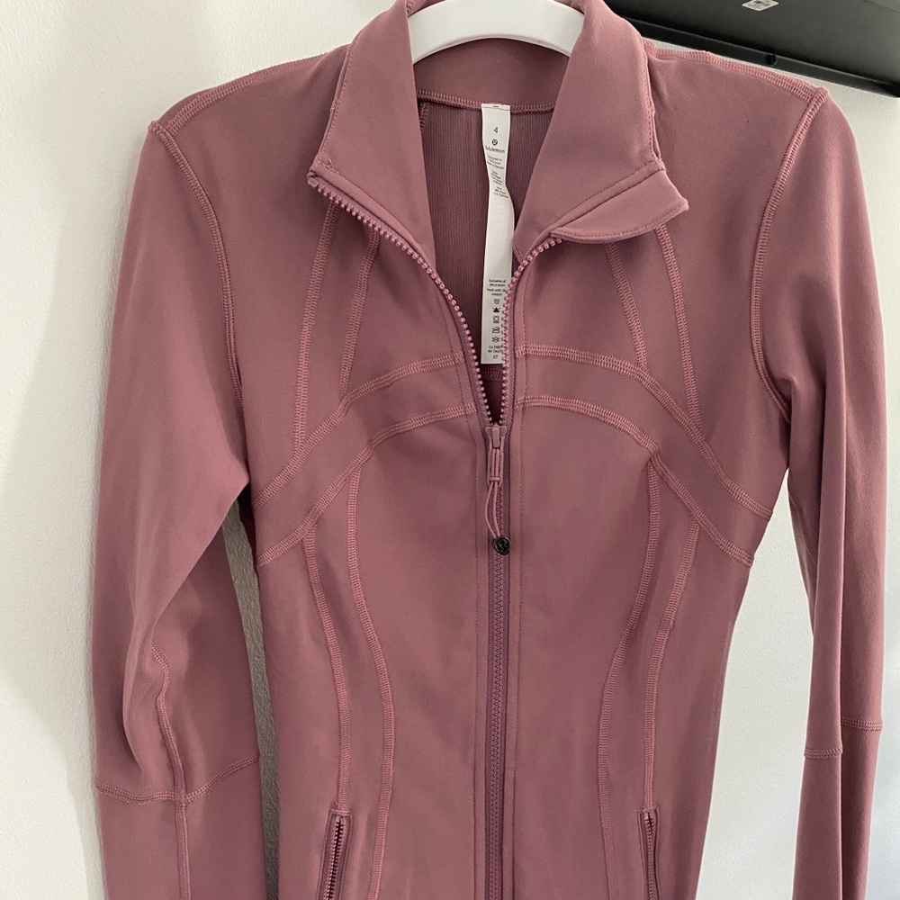 Lululemon jacket, never worn, new, no tags